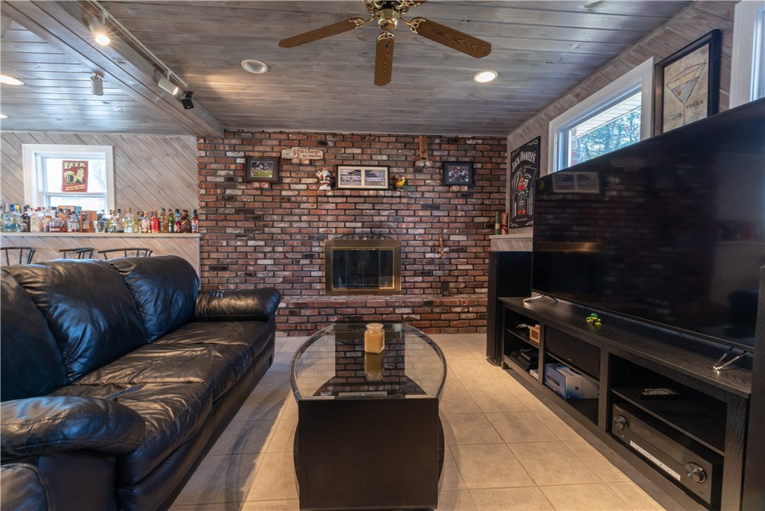 81 Wilbur Road Lincoln, RI 02865 - Photo 16 of 22