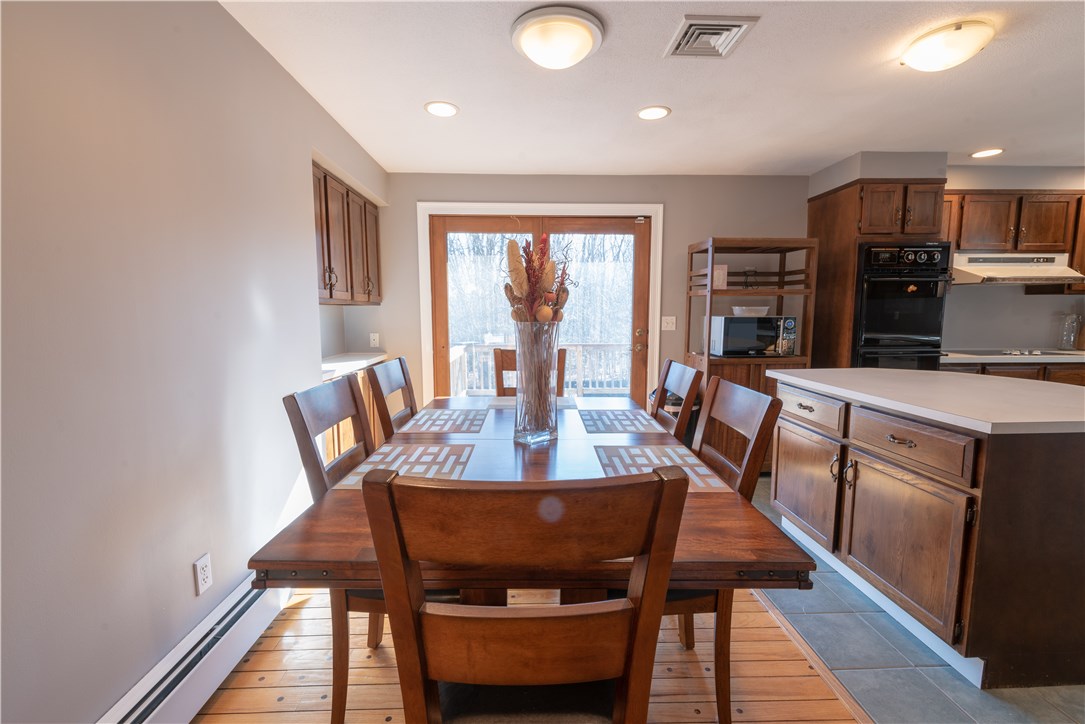 81 Wilbur Road Lincoln, RI 02865 - Photo 6 of 22