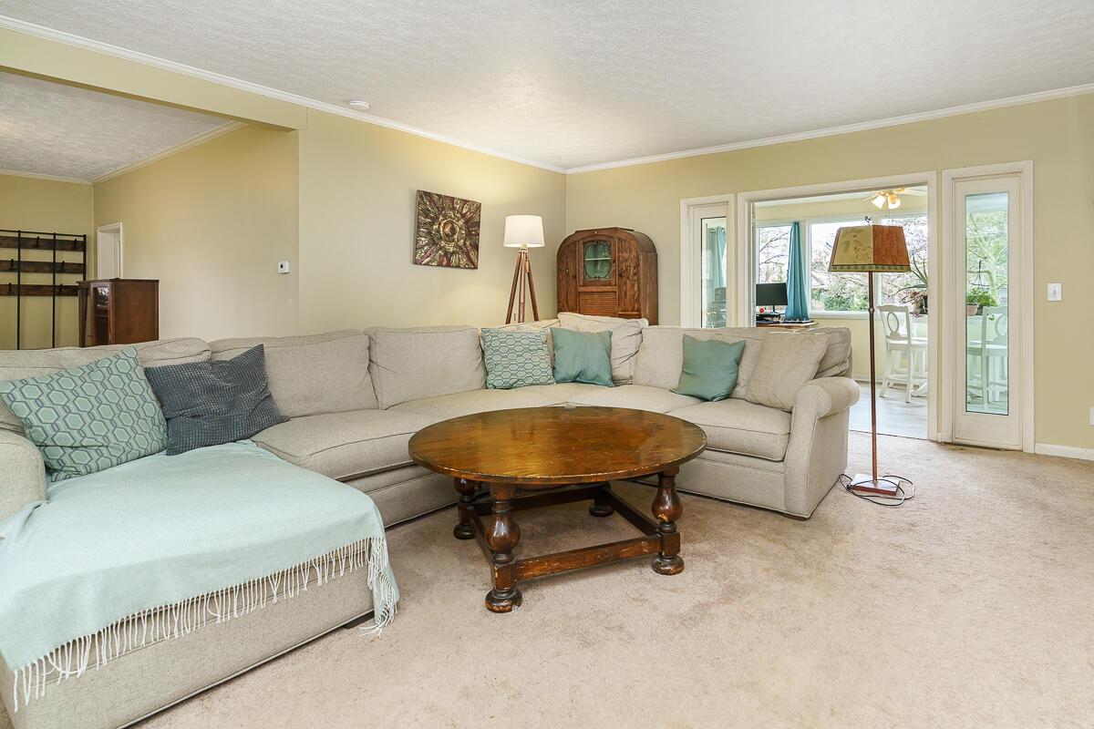 2560 Coventry Road Columbus, OH 43221 - Photo 12 of 49 family room 1