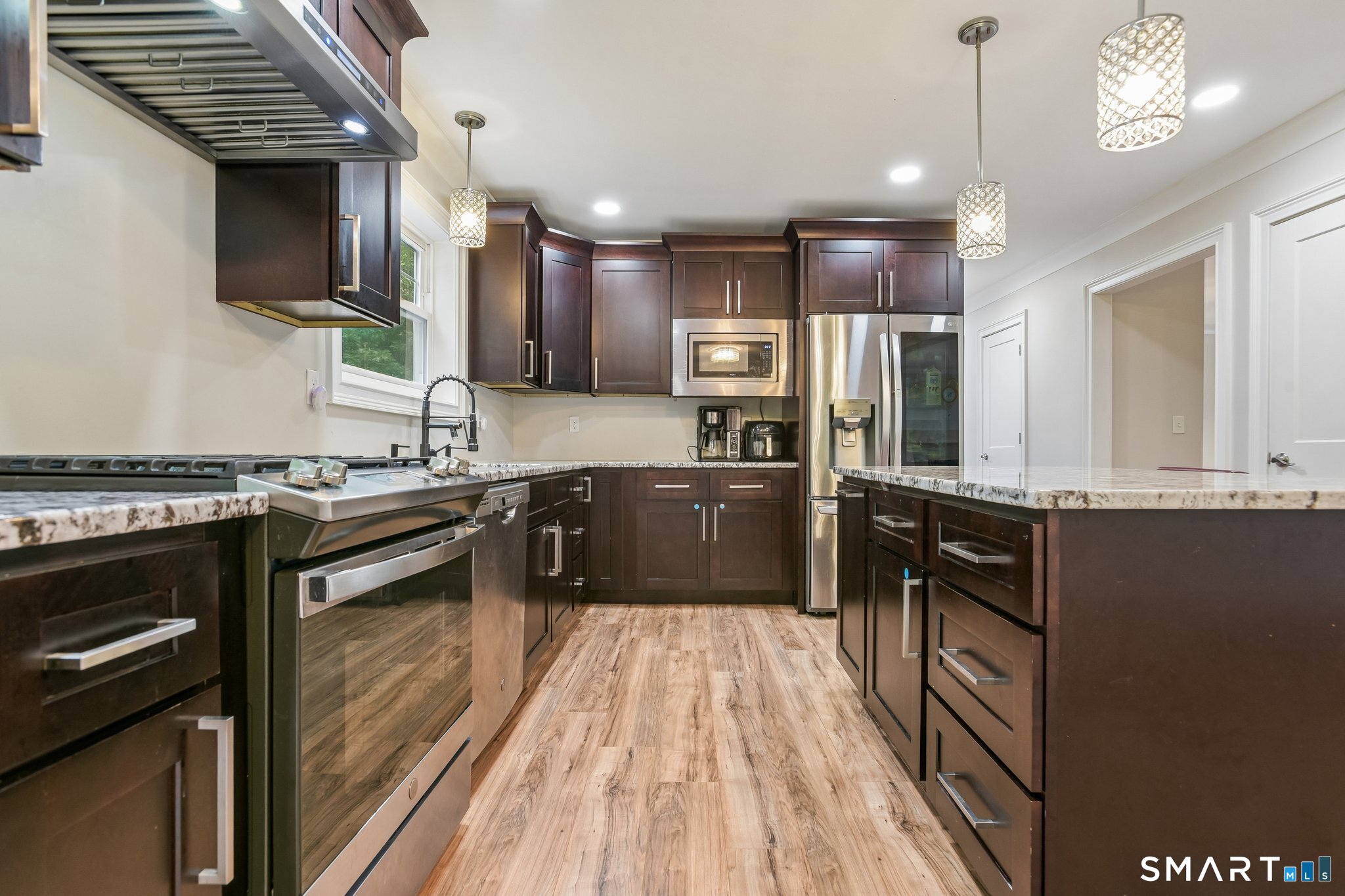 25 Spring Rock Road East Lyme, CT 06333 - Photo 8 of 38