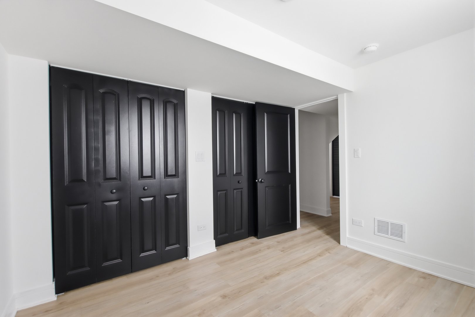 7213 South Morgan Street Chicago, IL 60621 - Photo 12 of 21 Gallery Image 12