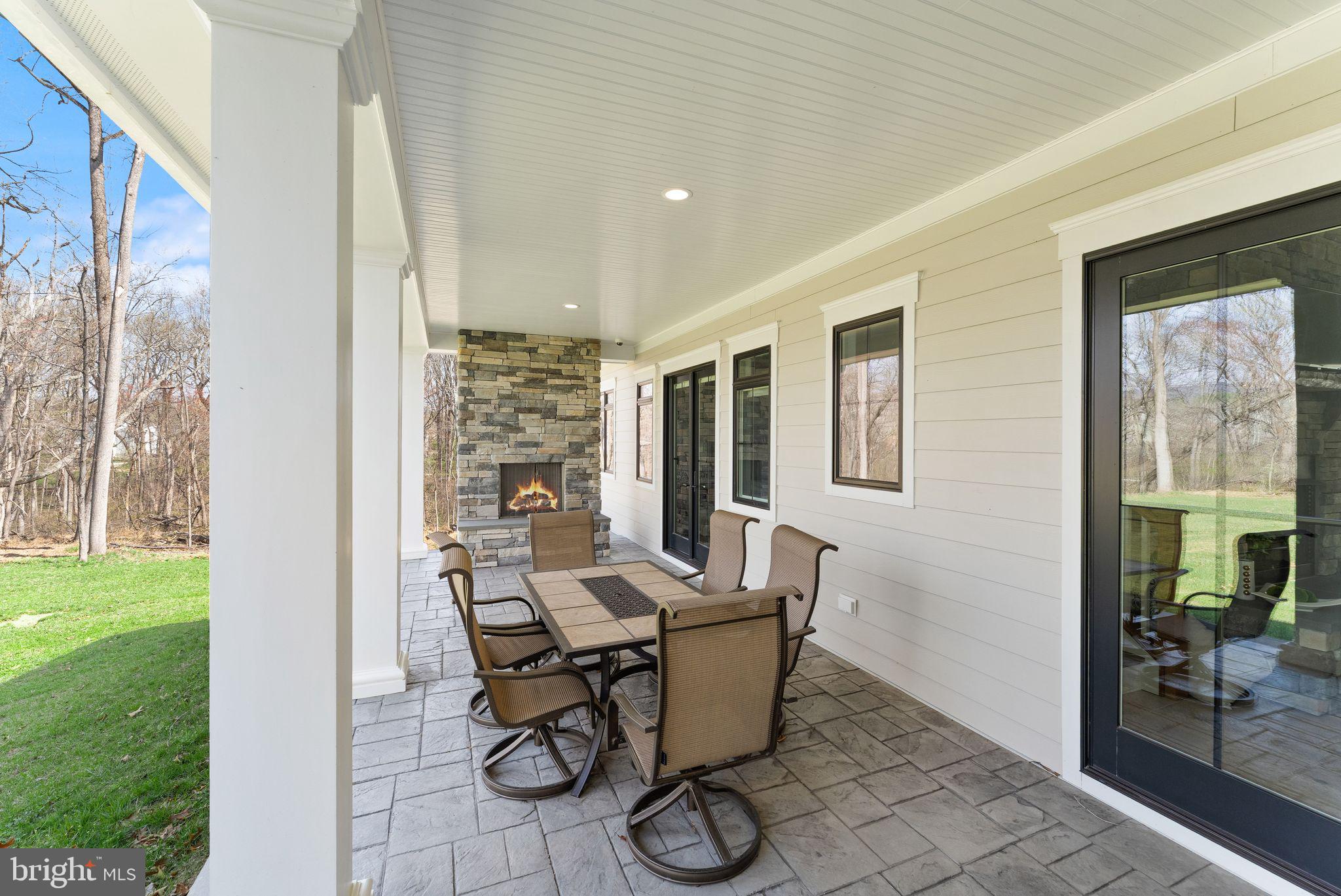 17819 Yatton Road Round Hill, VA 20141 - Photo 14 of 92