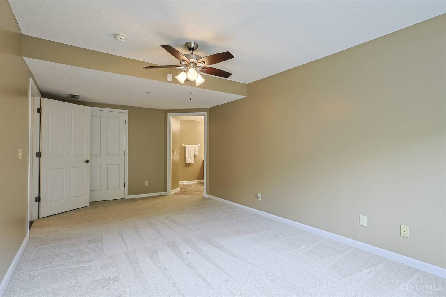 206 Edinburgh Lane Springdale, OH 45246 - Photo 15 of 25