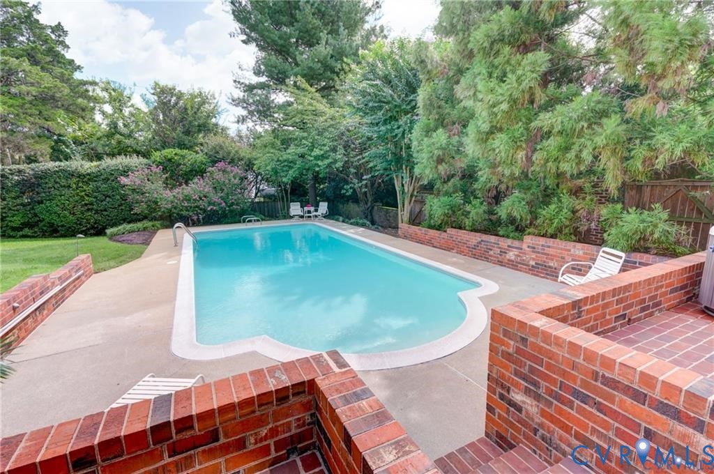 213 Gun Club Road Richmond, VA 23221 - Photo 41 of 46 Beautiful pool