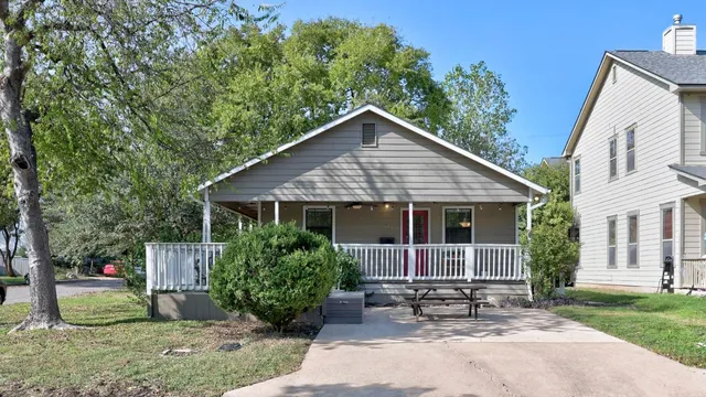 $550,000 | 5500 Evans Avenue, Austin, TX 78751