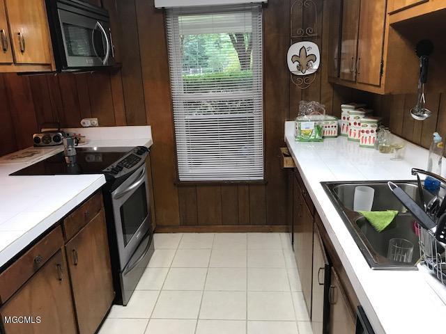 1768 Gum Pond Road Lumberton, MS 39455 - Photo 3 of 8 1768gumpondKITCHEN