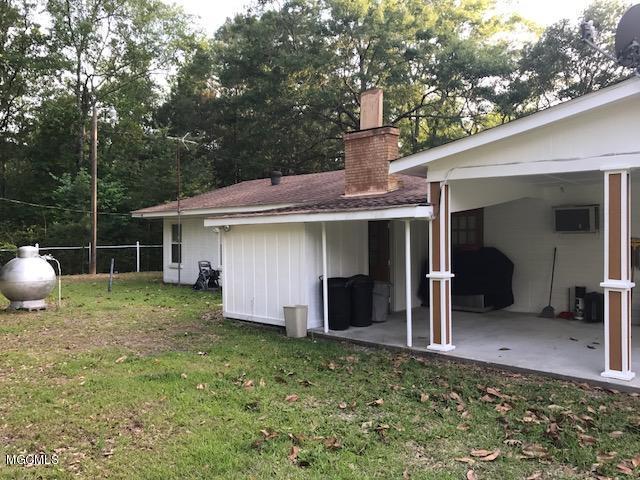 1768 Gum Pond Road Lumberton, MS 39455 - Photo 5 of 8 1768gumpondSIDE