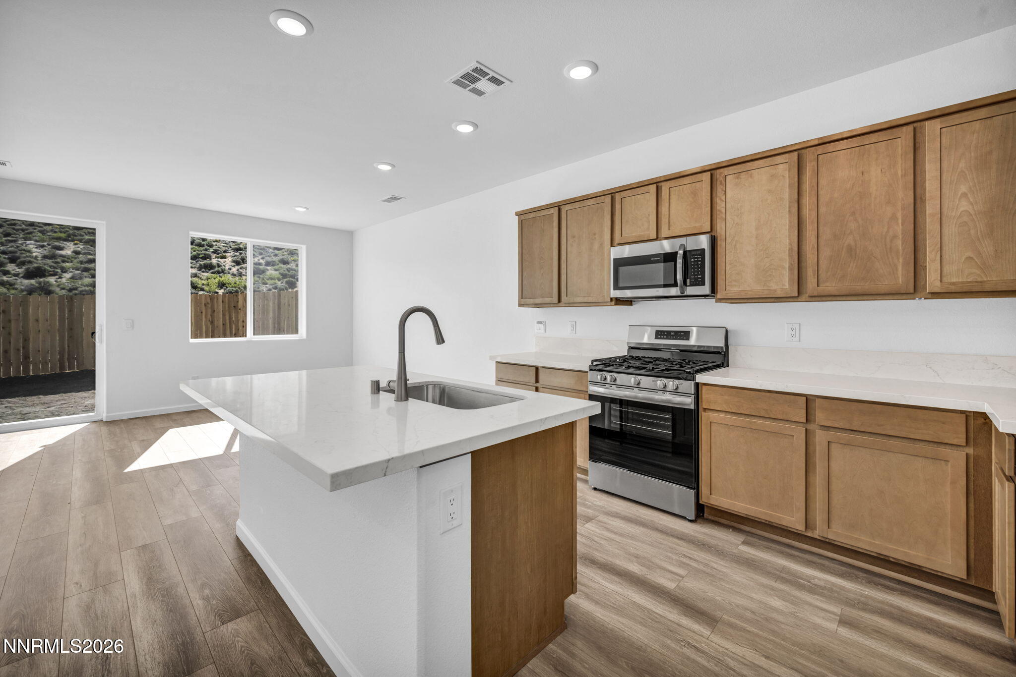 755 Kess Way, Unit LOT 40 Reno, NV 89506 - Photo 3 of 24 35-web-or-mls-8480-endor-dr-lot-16