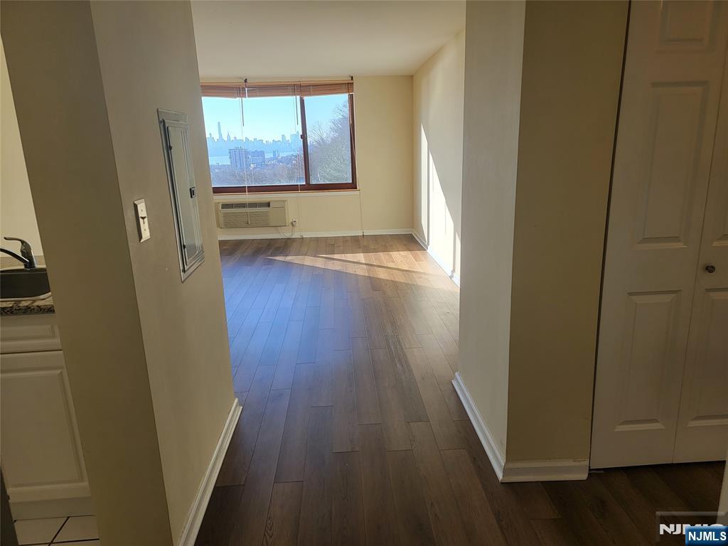 100 Old Palisade Road, Unit 702 Fort Lee, NJ 07024 - Photo 34 of 37