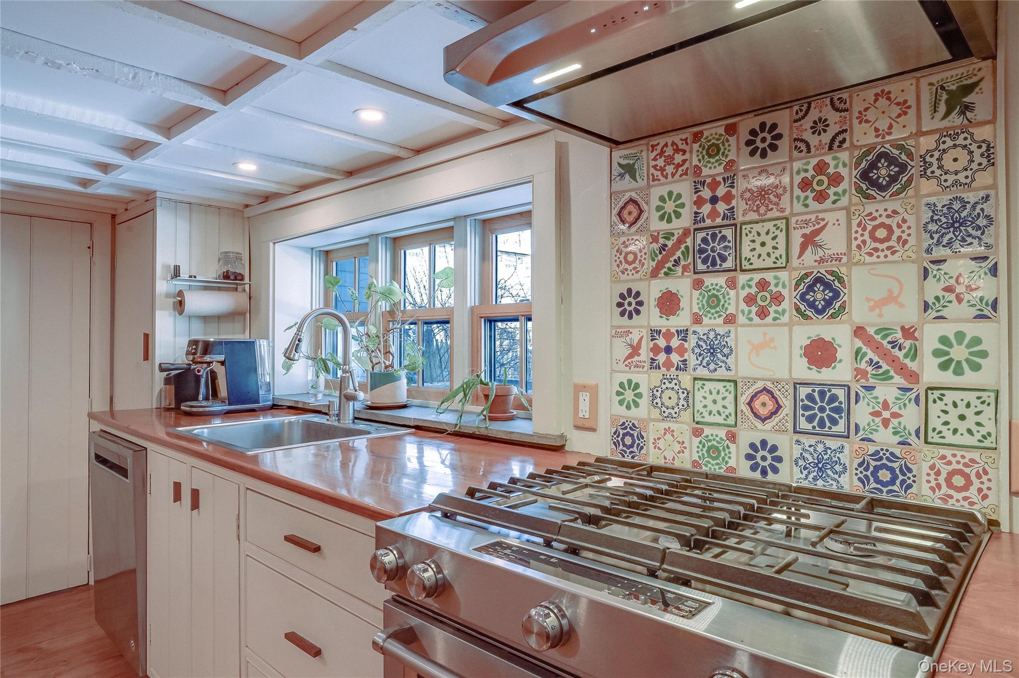 46 Union Street Montgomery, NY 12549 - Photo 27 of 38 a kitchen with a stove and a sink
