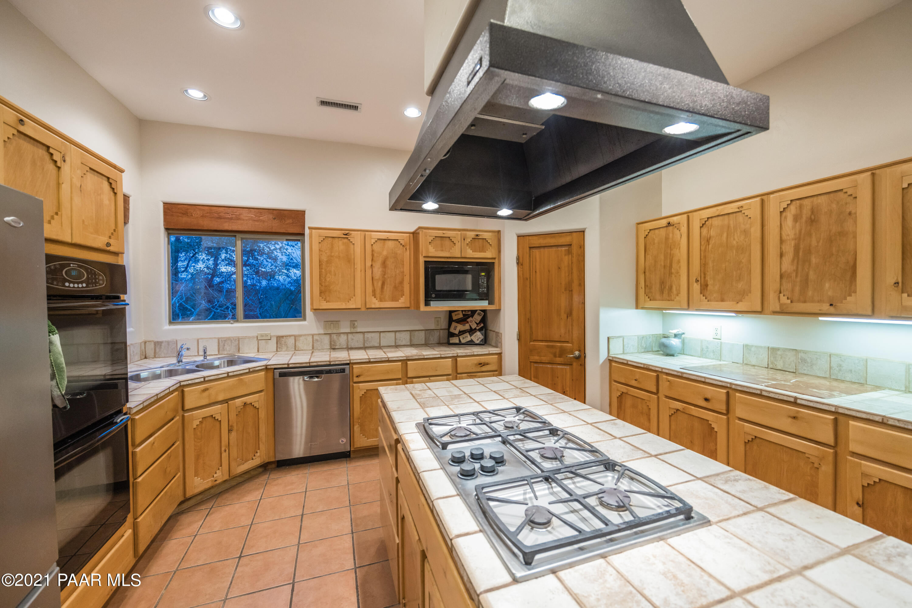 3275 Renegade Road Prescott, AZ 86305 - Photo 17 of 67 017_Kitchen