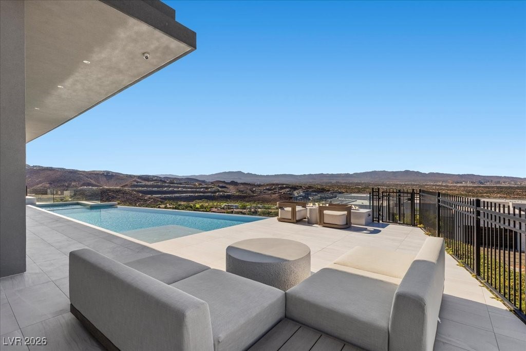 615 Scenic Rim Drive Henderson, NV 89012 - Photo 15 of 75