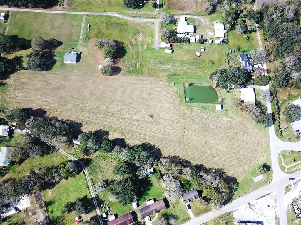 2407 Medulla Road Plant City, FL 33566 - Photo 3 of 38