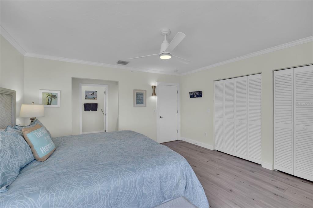 848 Evergreen Way Longboat Key, FL 34228 - Photo 16 of 66
