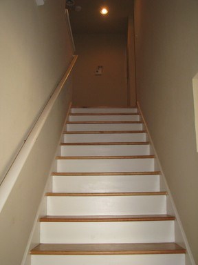 907 West 30th Street, Unit B Austin, TX 78705 - Photo 14 of 20 a view of entryway