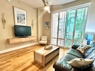 $2,500 | 700 East Boynton Beach Boulevard, Unit 105, Boynton Beach, FL 33435