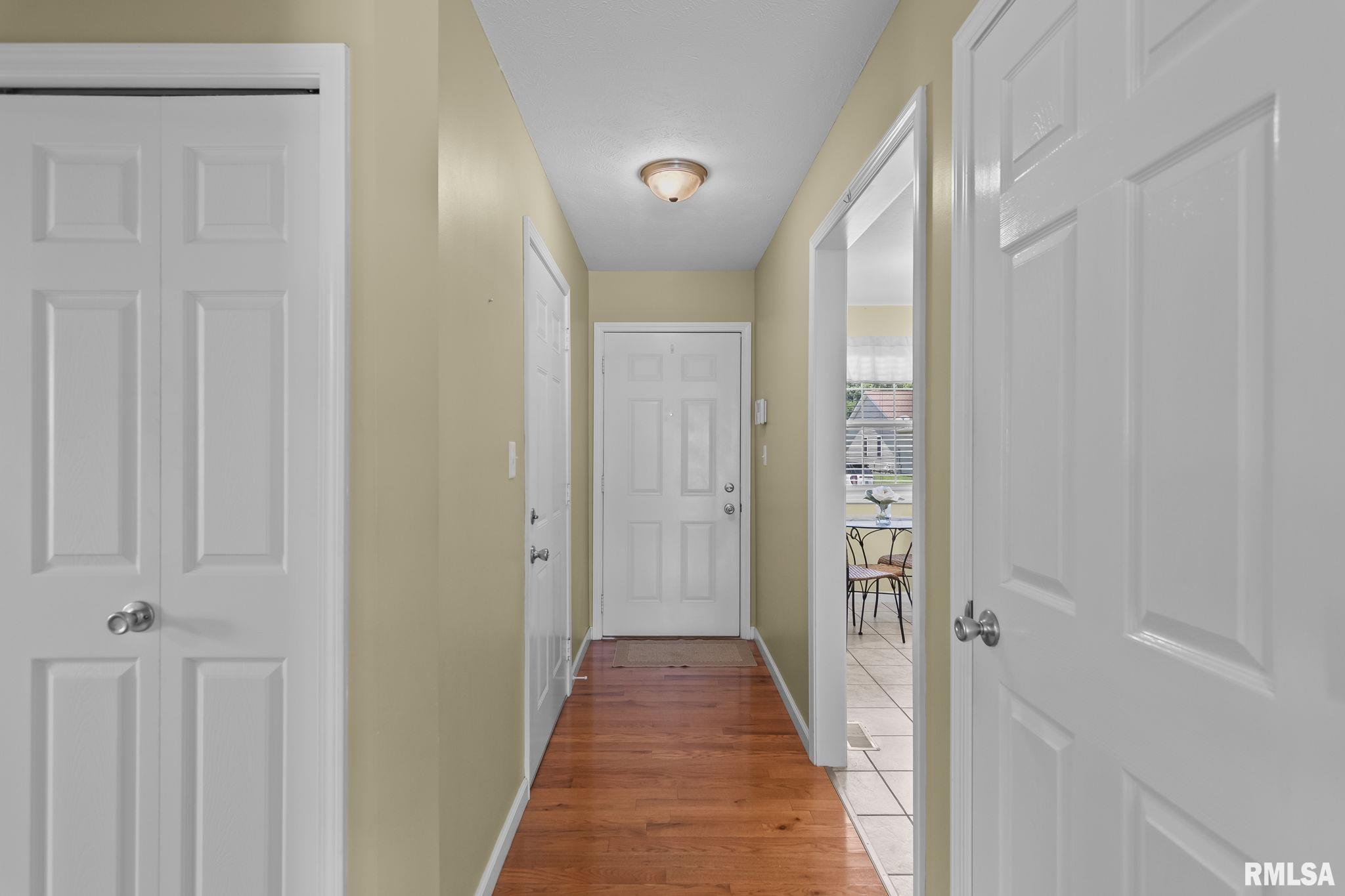 2908 Ocala Lane Springfield, IL 62707 - Photo 3 of 32