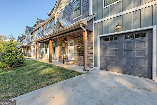 $463,000 | 18 Living Waters Way, Clayton, GA 30525