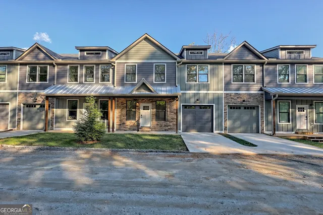 $463,000 | 18 Living Waters Way, Clayton, GA 30525