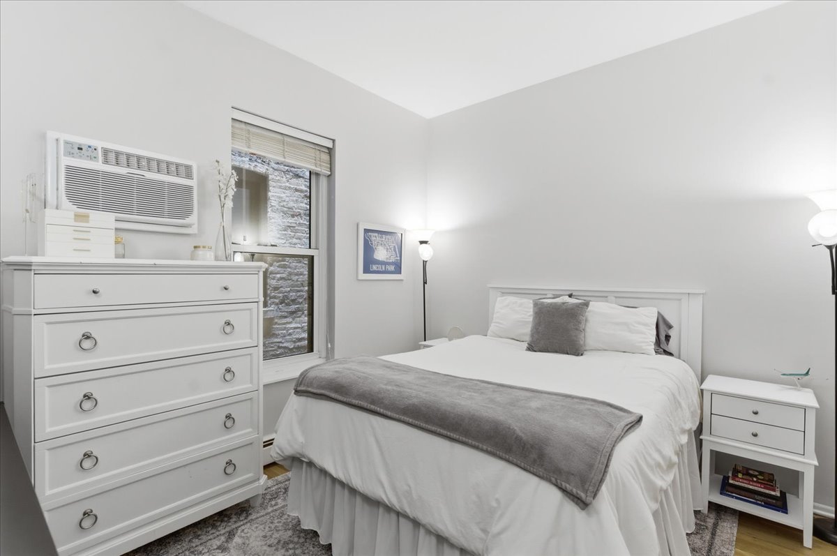 802 West George Street, Unit 1 Chicago, IL 60657 - Photo 7 of 18