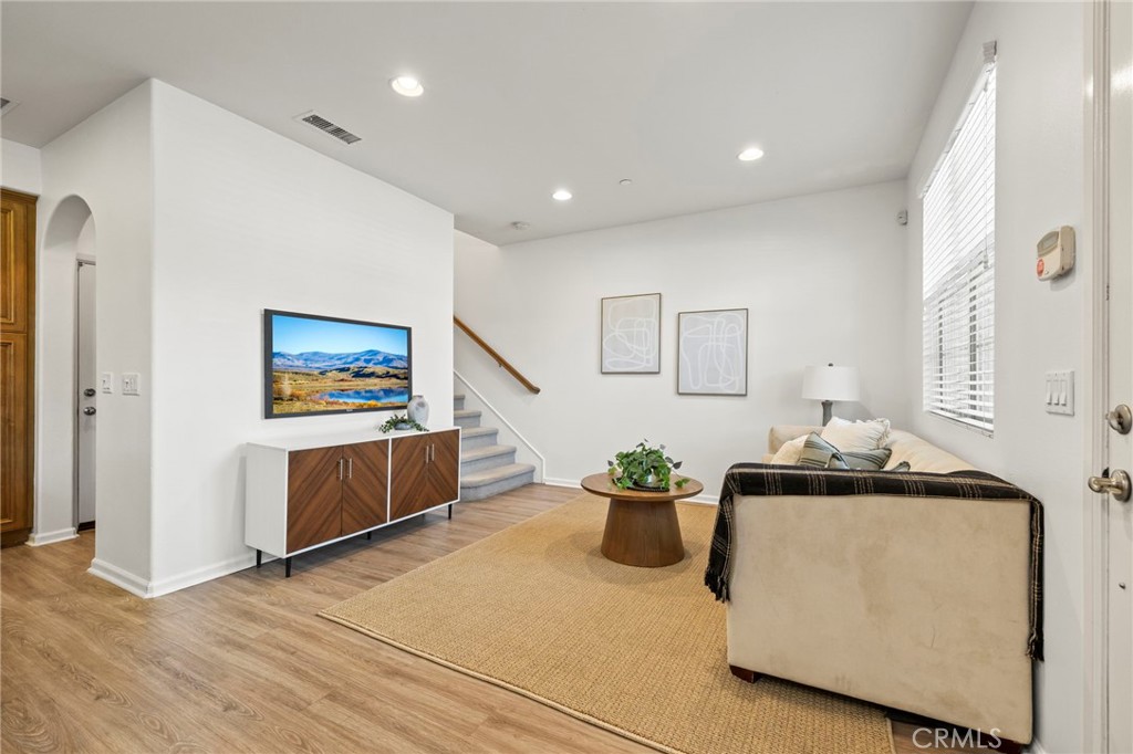 922 East Baseline Road Claremont, CA 91711 - Photo 7 of 35