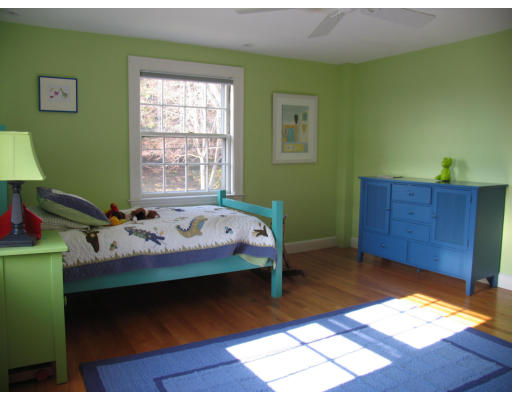 11 Shaw Road Brookline, MA 02467 - Photo 13 of 18