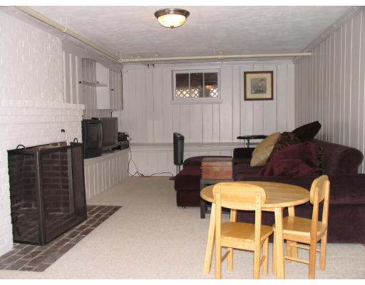 11 Shaw Road Brookline, MA 02467 - Photo 15 of 18
