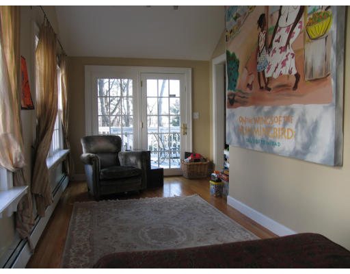 11 Shaw Road Brookline, MA 02467 - Photo 9 of 18
