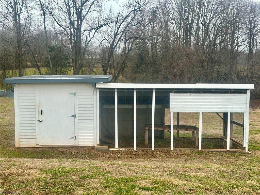 285 Oak Ridge Church Road Hays, NC 28635 - Photo 25 of 32 Hen House with concrete pad
