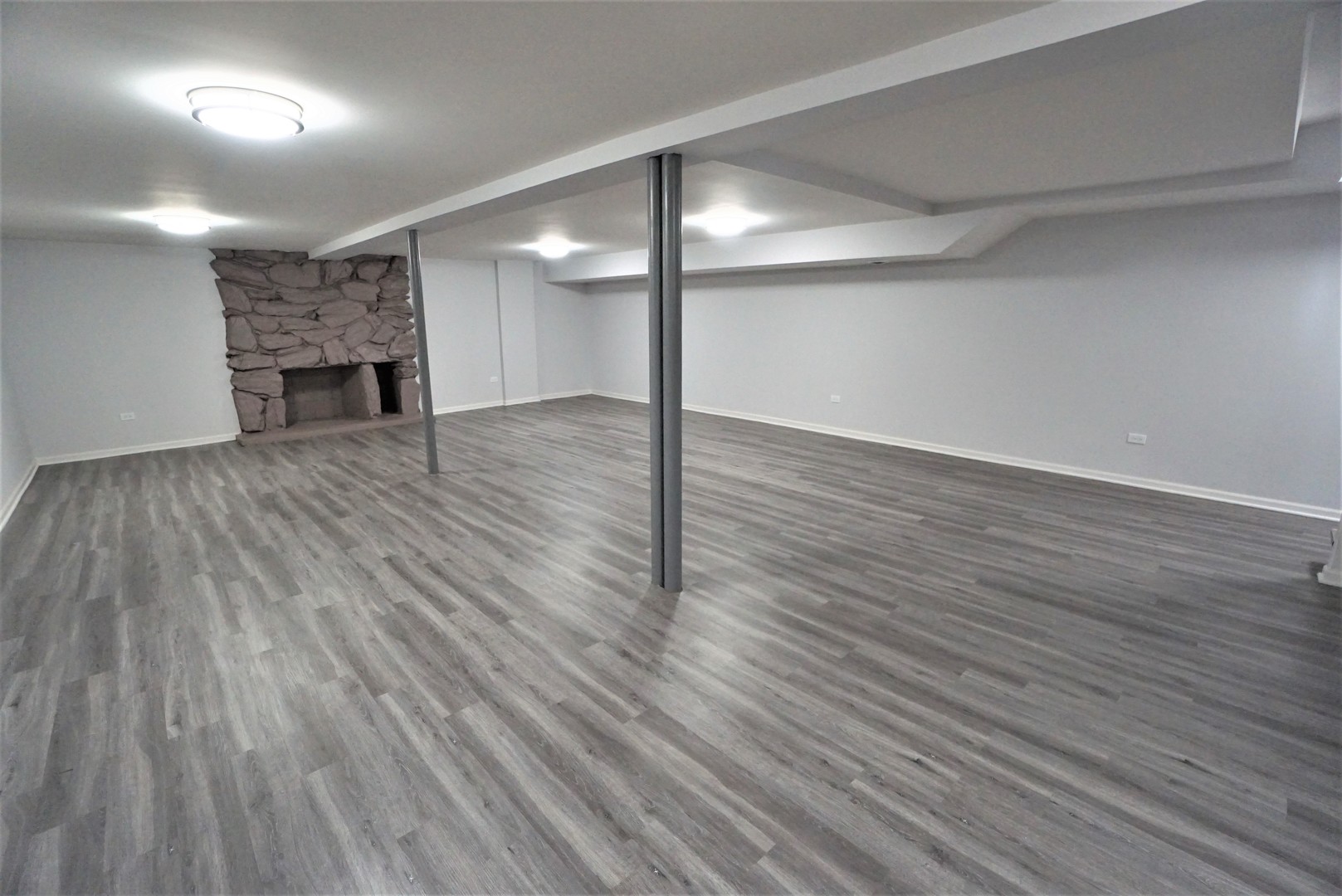 2842 Scott Crescent Flossmoor, IL 60422 - Photo 30 of 43 a view of empty room with wooden floor