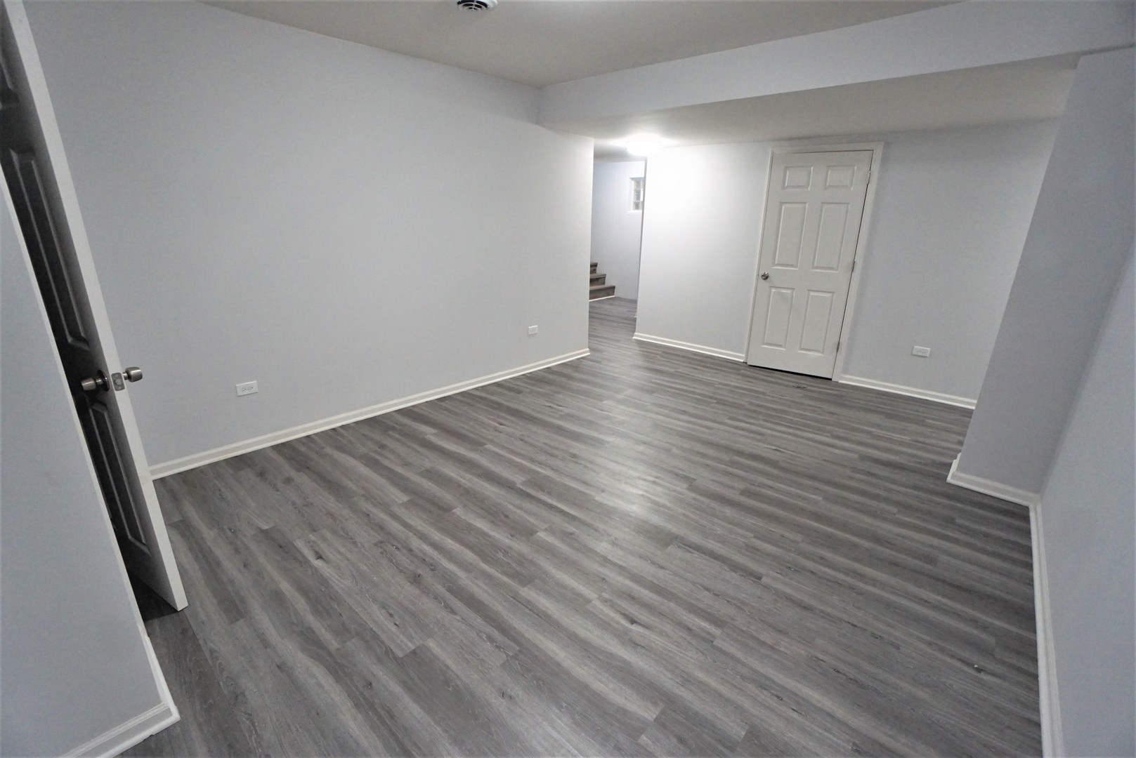 2842 Scott Crescent Flossmoor, IL 60422 - Photo 33 of 43 wooden floor in an empty room