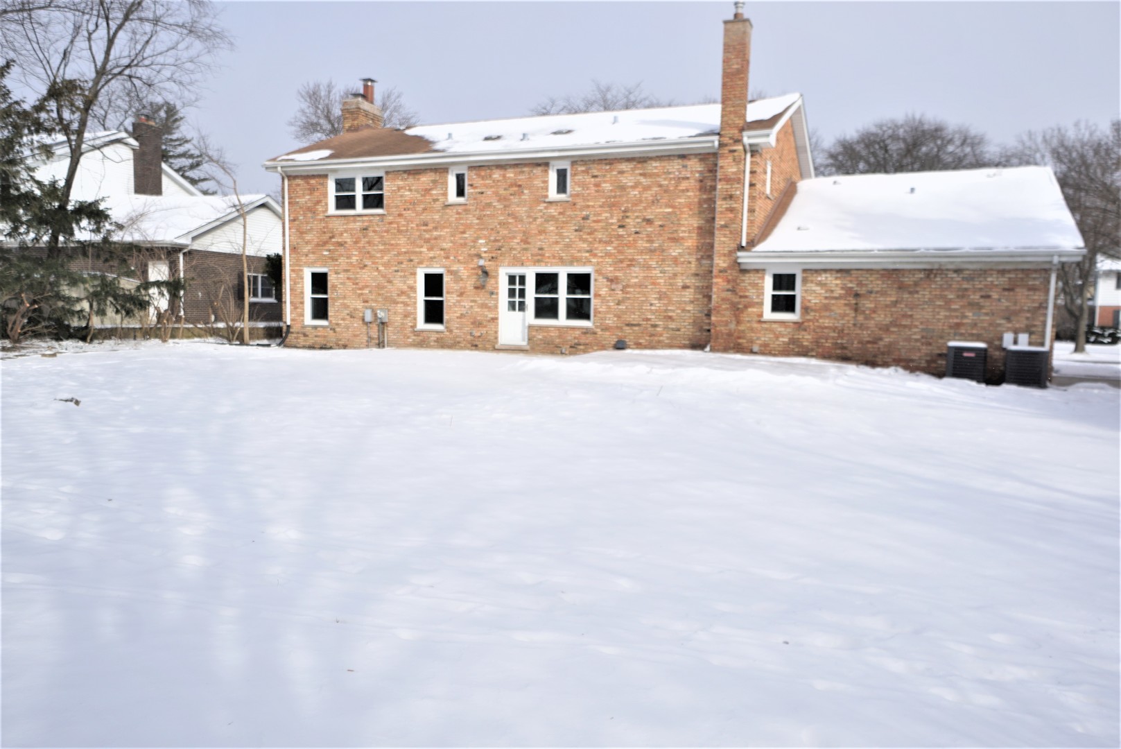 2842 Scott Crescent Flossmoor, IL 60422 - Photo 39 of 43 an aerial view of a house with a street