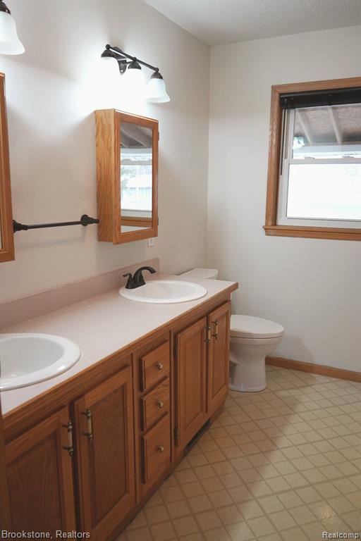 4673 East Clyde Road Howell, MI 48855 - Photo 15 of 32