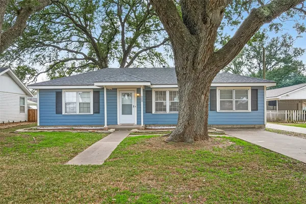 $169,900 | 500 Lazy Lane, Wharton, TX 77488
