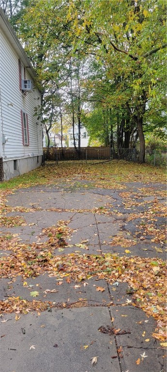 39 Taylor Street Rochester, NY 14611 - Photo 3 of 22