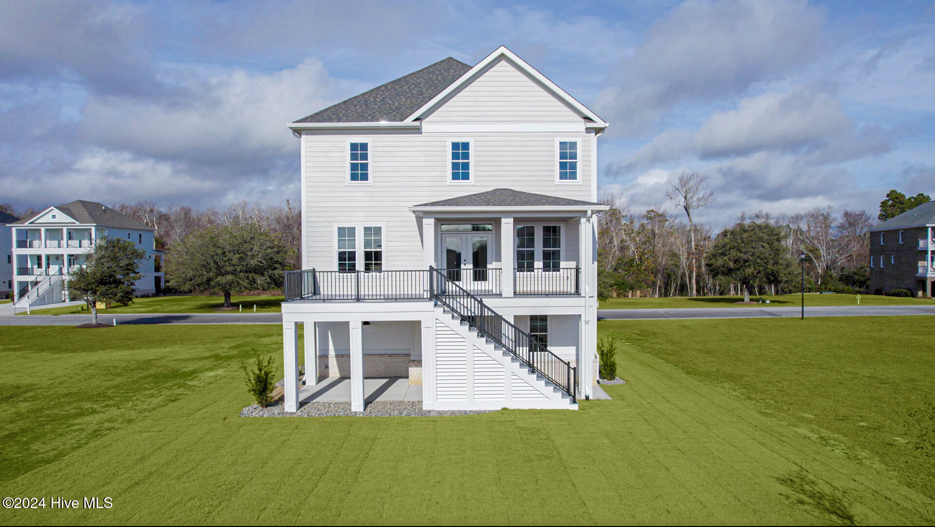 209 Colleton Square Newport, NC 28570 - Photo 24 of 33 Rear Elevation