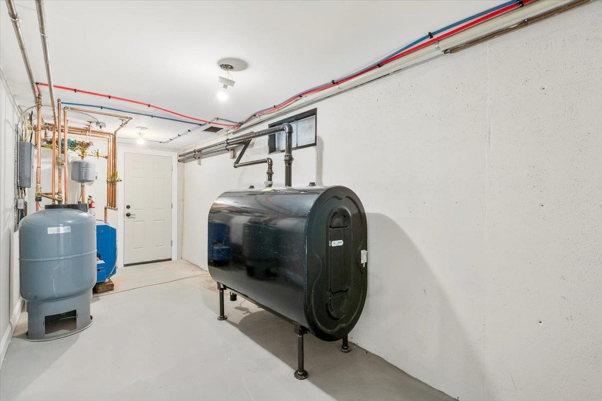 211 Rod And Gun Club Road Shaftsbury, VT 05262 - Photo 7 of 42