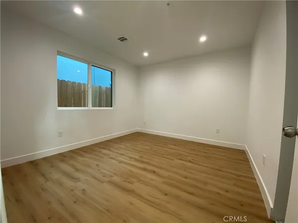 $3,800 | 10424 Graham Avenue, Los Angeles, CA 90002