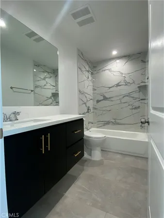 $3,800 | 10424 Graham Avenue, Los Angeles, CA 90002