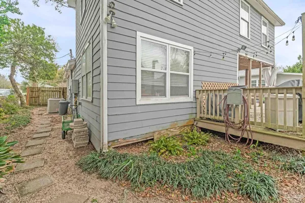 $399,000 | 1630 East Lee Street, Pensacola, FL 32503