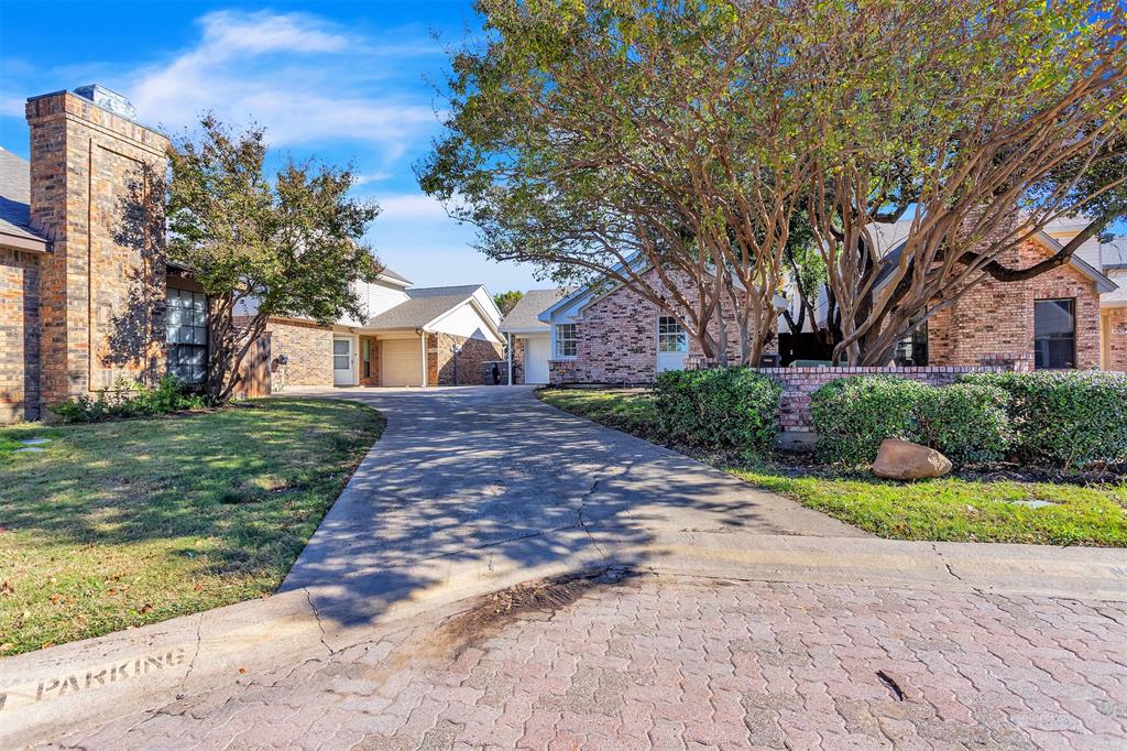 17676 Kelly Boulevard Dallas, TX 75287 - Photo 16 of 18