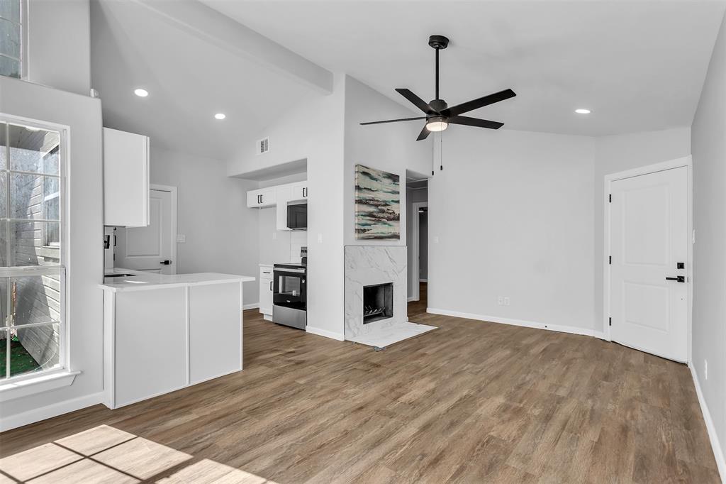 17676 Kelly Boulevard Dallas, TX 75287 - Photo 17 of 18 This property boasts a fantastic and inviting open floor plan, perfect for comfortable living and entertaining!