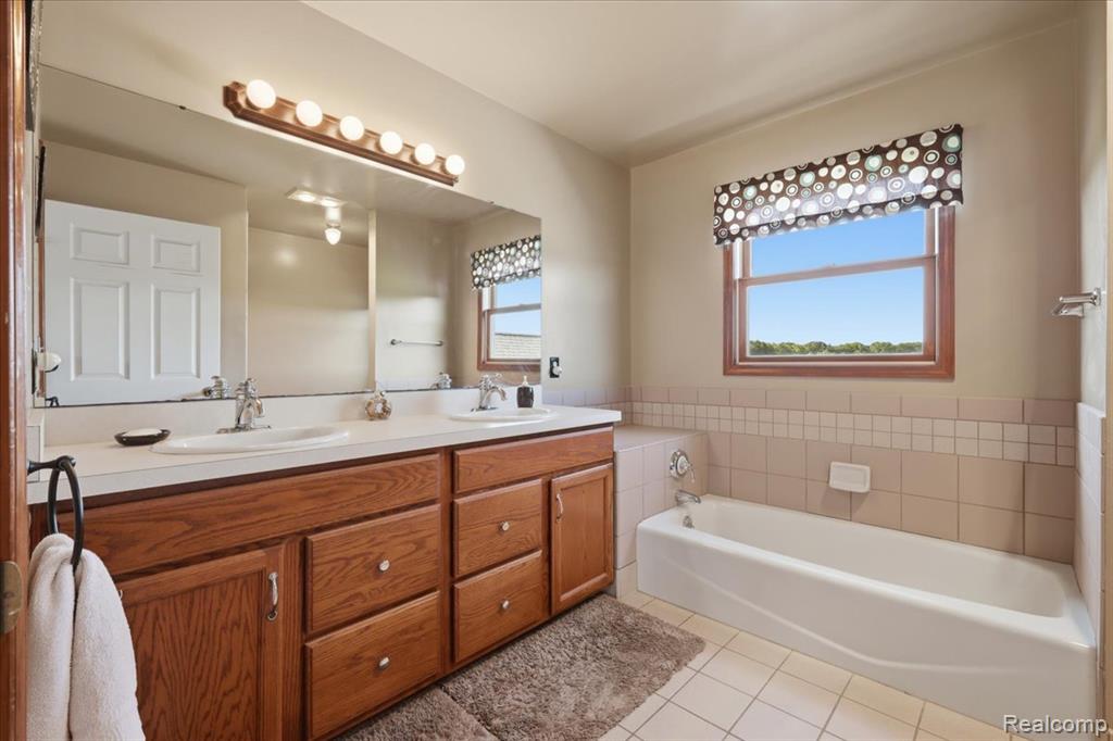 7868 Big Hand Road Columbus, MI 48063 - Photo 56 of 91