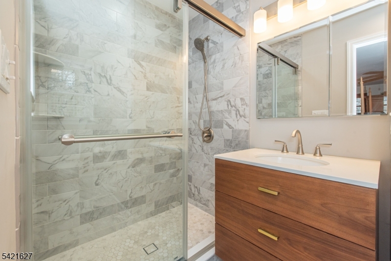 4 Oak Ridge North Caldwell, NJ 07006 - Photo 16 of 33