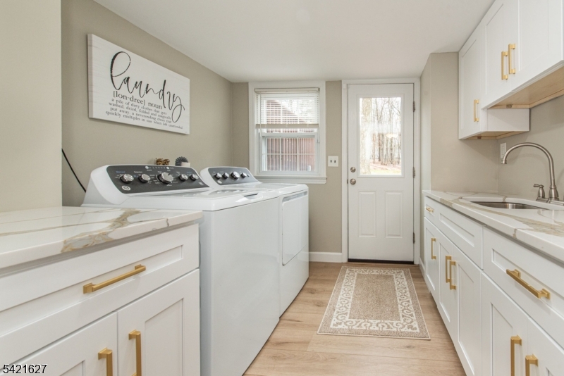 4 Oak Ridge North Caldwell, NJ 07006 - Photo 24 of 33