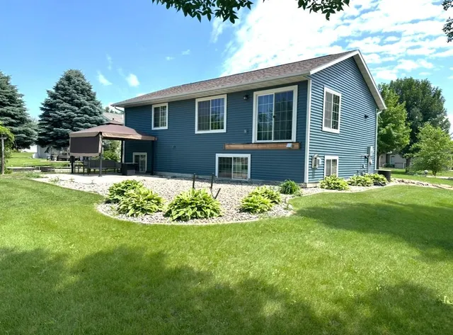 $319,000 | 1103 North 15th Street, Montevideo, MN 56265