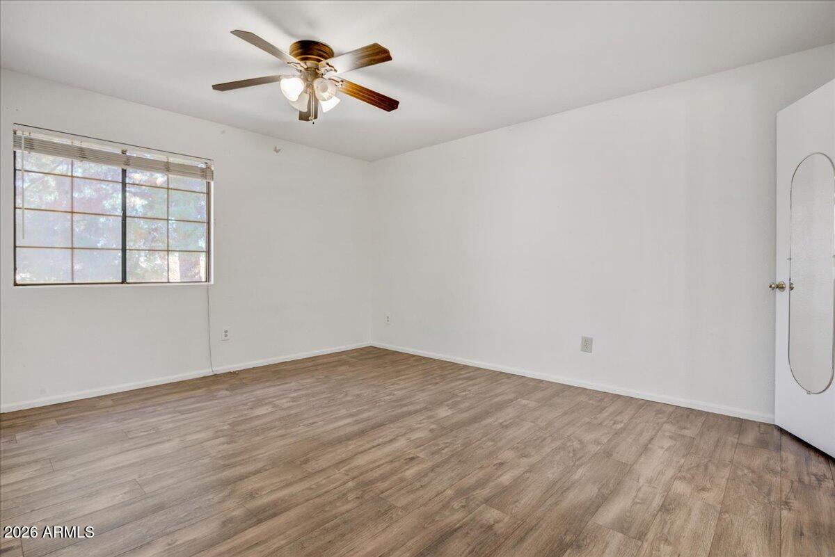 533 West Guadalupe Road, Unit 2022 Mesa, AZ 85210 - Photo 11 of 17 08-Primary Suite