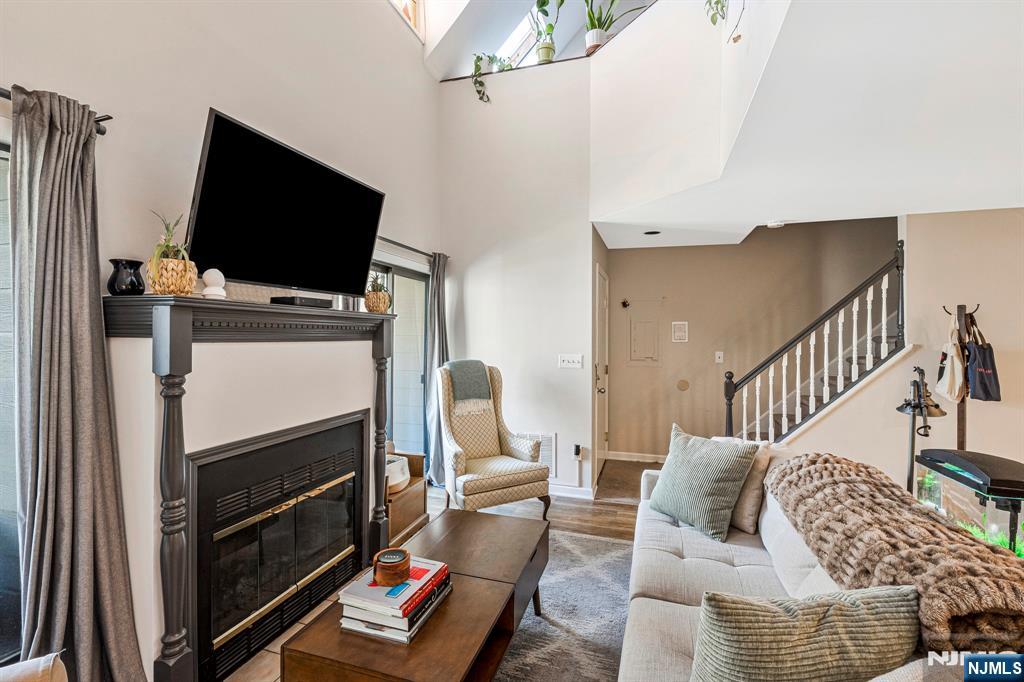 518 River Renaissance, Unit B18 East Rutherford, NJ 07073 - Photo 3 of 32 Gallery Image 3