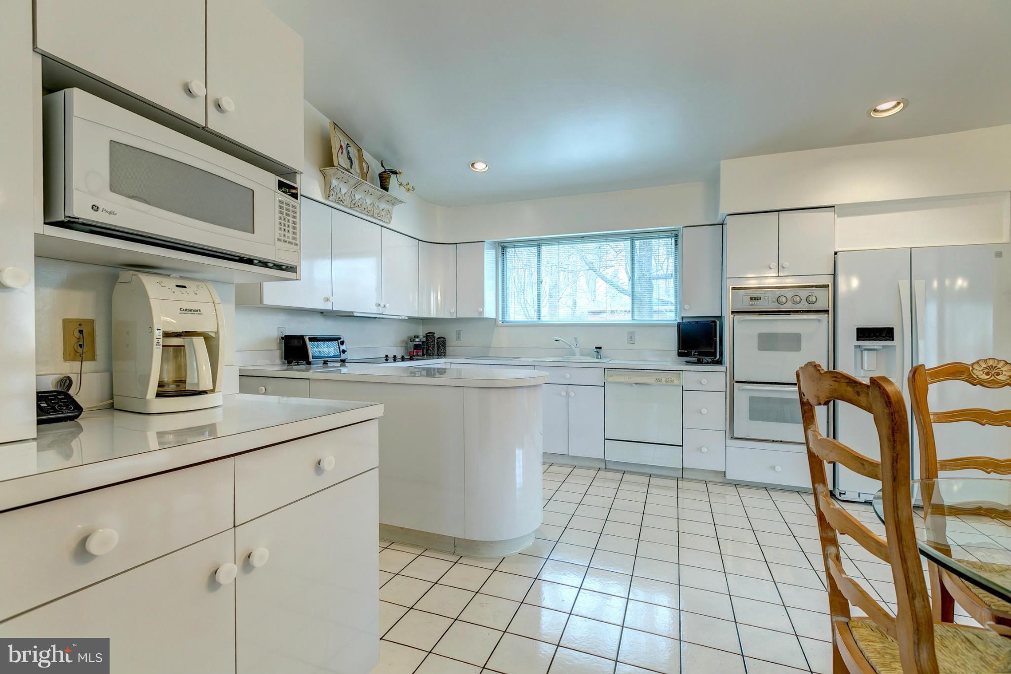 3700 Gardenview Road Baltimore, MD 21208 - Photo 9 of 30 Fantastic Retro-Style Kitchen w/ Double Wall Ovens