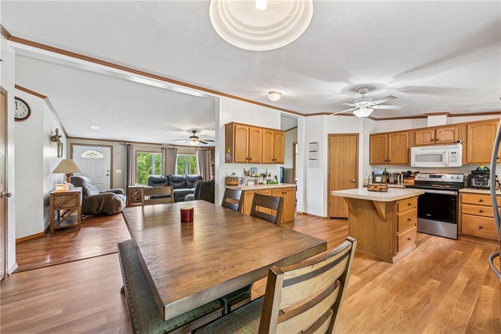 1433 Blacks Hollow Road Spring Church, PA 15686 - Photo 7 of 37 Great Open Concept!